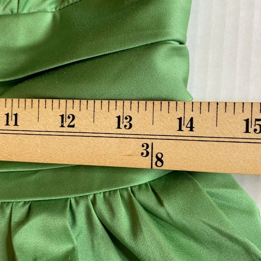 David’s Bridal Strapless Green Party Dress Size 8 – Ruched Bodice, Fit & Flare - Picture 9 of 10